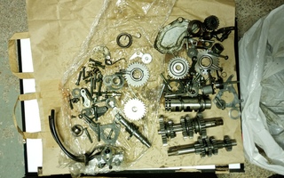 Suzuki PV GT80 vaihteet / moottorin sisuskalut