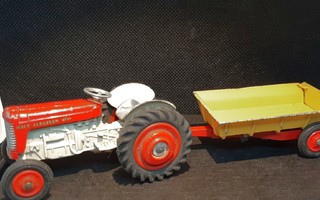 Corgi Toys Massey Ferguson 65