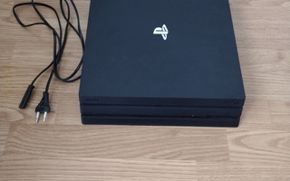 Playstation PS4 Pro 1 Tb CUH-7216B