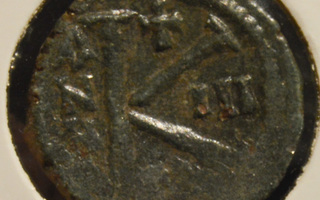 Bysantti Maurice Tiberius 582-602 1/2 Follis