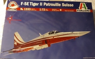 Pienoismalli F-5 Tiger Patrouille Suisse koottava 1/72