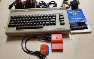 Commodore  C64 Reloaded MK2  + Ultimate-II+L paketti