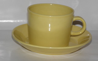 vanha keltainen Arabia TEEMA Teekuppi + lautanen,,, useampia