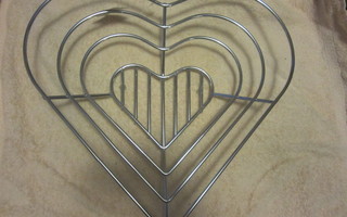Kori sydämenmuotoinen / Metallikori