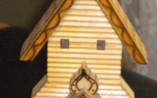 Kirkko - puinen koriste-esine