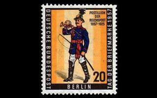 Berlin 176 ** Postimerkin päivä (1957)