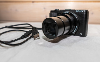 Sony Cyber-shot DSC-HX60