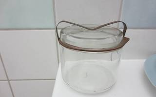 Riihimäen wanha lasitölkki, ½ litraa