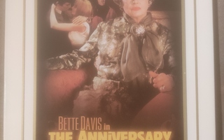 The Anniversary - Kuka murhasi äitikullan (Bette Davis)