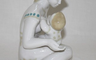 Posliini figuuri : Äiti ja Lapsi