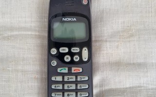 Nokia 1610 matkapuhelin.