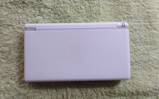 Nintendo DS Lite valkoinen