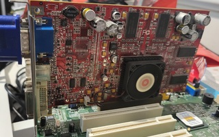 Radeon 9000 Pro 64MB, AGP