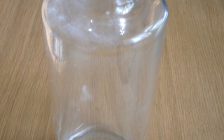 Vanha lasipullo , kork. 20,5 cm halk. 7,3 cm , kirkas