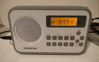 SANGEAN PRD18 PÖYTÄRADIO