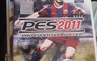 Wii Pro Evolution Soccer 2011 + kotelo + ohjeet