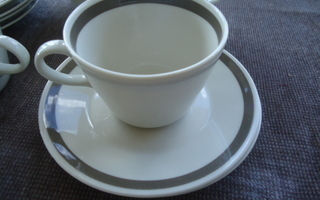 Arabian kahvi- / teekupit + asetit+ pullalautasia