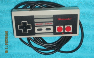 Nintendo Entertainment System Controller Model No. NES-004