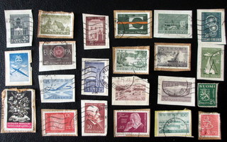 22 kpl Suomalaisia vanhoja postimerkkejä Katso!
