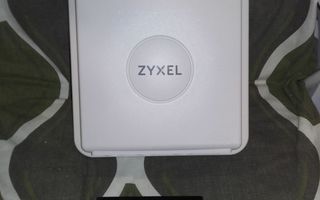 Edullinen toimiva 4G Zyxel LTE7460-M608