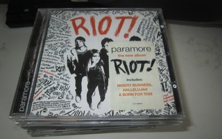 Paramore – Riot!