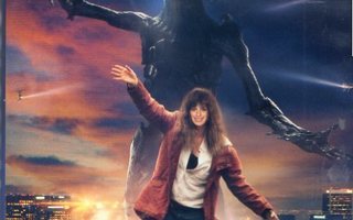 Colossal	(12 277)	k	-FI-	nordic,	DVD		anne hathaway	2016
