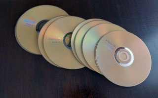 Tyhjiä DVD+R levyjä