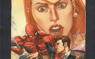 MARVEL SPIDER-MANN n:o 9 2010 Hämis vastaan Peter Parker?