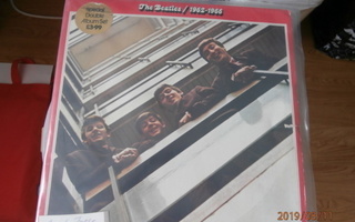 LP   The Beatles 2 levyä  1962-1966 