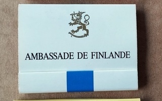 Mainostikut RAID Ambassade de Finlande + "yrtit"