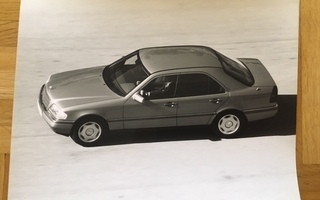 Lehdistökuva Mercedes-Benz W202 C-luokka