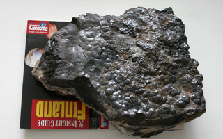 Lompolo goethiitti museoluokka 10kg metallikiiltokupurapinta