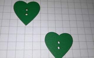 Vihreä iso puinen sydän