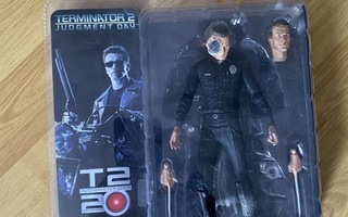 NECA Real Toys THE TERMINATOR 2 JUDGMENT DAY T-1000 figuuri