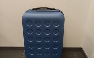 [LT-26626-2023/1]: kovakantinen 4-pyöräinen matkalaukku