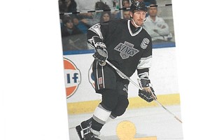 WAYNE GRETZKY - KINGS - 1993 LEAF # 345