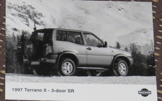 1997 Nissan Terrano II SR pressikuva - KUIN UUSI