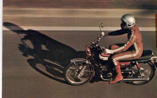 Esite Yamaha RD 125 1974 moottoripyörä
