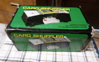 CARD SHUFFELER  Korttipakan sekoitin  Paristo käyttöinen