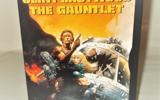 THE GAUNTLET  (Clint Eastwood)