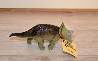Schleich Triceratops 15406