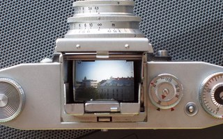 == Praktica First series film camera + Zeiss lens