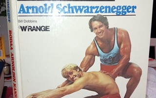 Schwarzenegger : Bodaa Arnoldin kanssa  ( SIS POSTIKULU  )