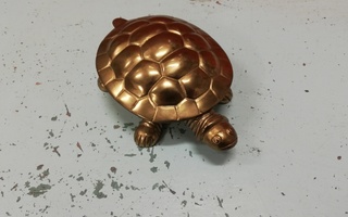 Metallinen kilpikonna (jemma)