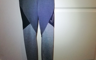 Nike dri-fit treenitrikoot, XS