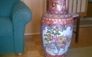 Kiinalainen käsinmalattu iso koristeruukku