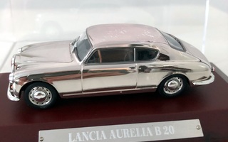 Lancia Aurelia B20 - Kromattu metallinen pienoismalli
