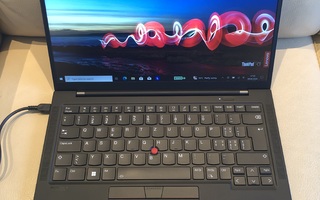 Lenovo ThinkPad X1 Carbon Gen10 i7-1265U 16GB 512GB FHD IPS
