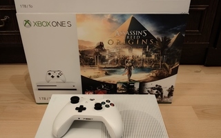 Xbox One S 1TB + 7 peliä