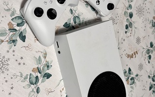 Xbox Series S + 2 ohjainta